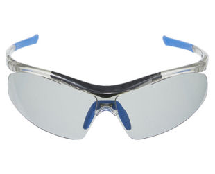 Crane Sports Sportbrille mit selbsttönendem Effekt